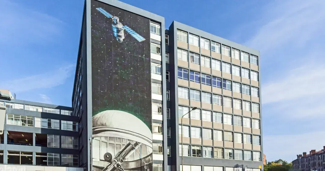 Graham Hills Building is a multi-purpose facility that serves various academic like business, sciences, and engineering