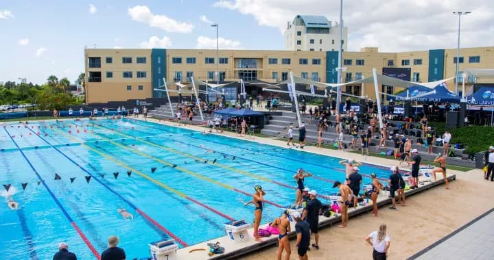 Bond University Swimming Pool