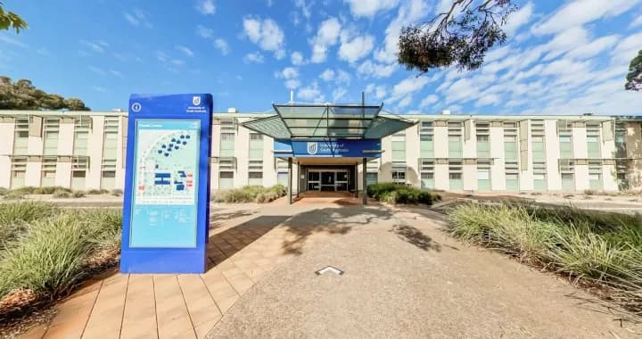 UniSA's Mawson Lakes campus boasts contemporary, industry-standard teaching and research facilities for students