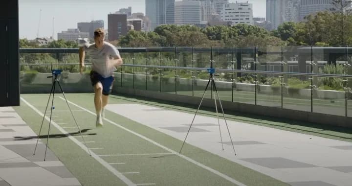 Rooftop running track for practical assessment of speed and acceleration of athletes